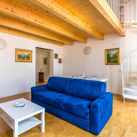 Nova Stylish House In Center By Napoliapartments Exteriér fotografie