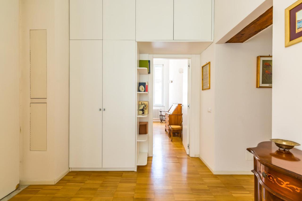 Nova Stylish House In Center By Napoliapartments Exteriér fotografie
