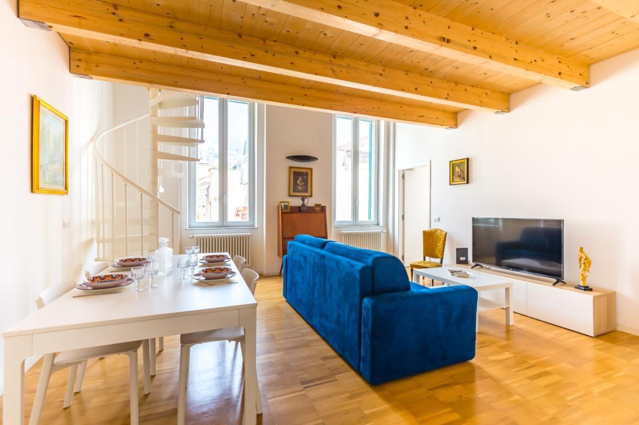 Nova Stylish House In Center By Napoliapartments Exteriér fotografie