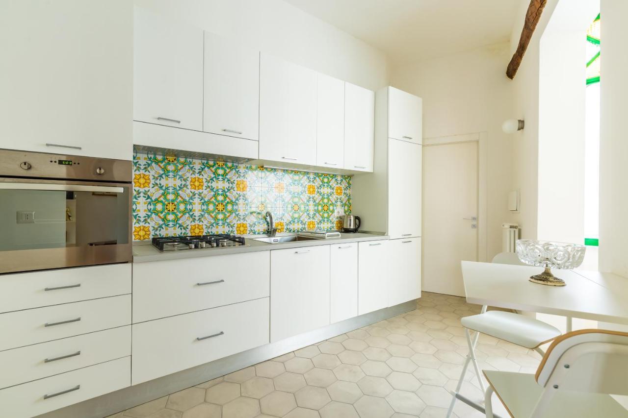 Nova Stylish House In Center By Napoliapartments Exteriér fotografie