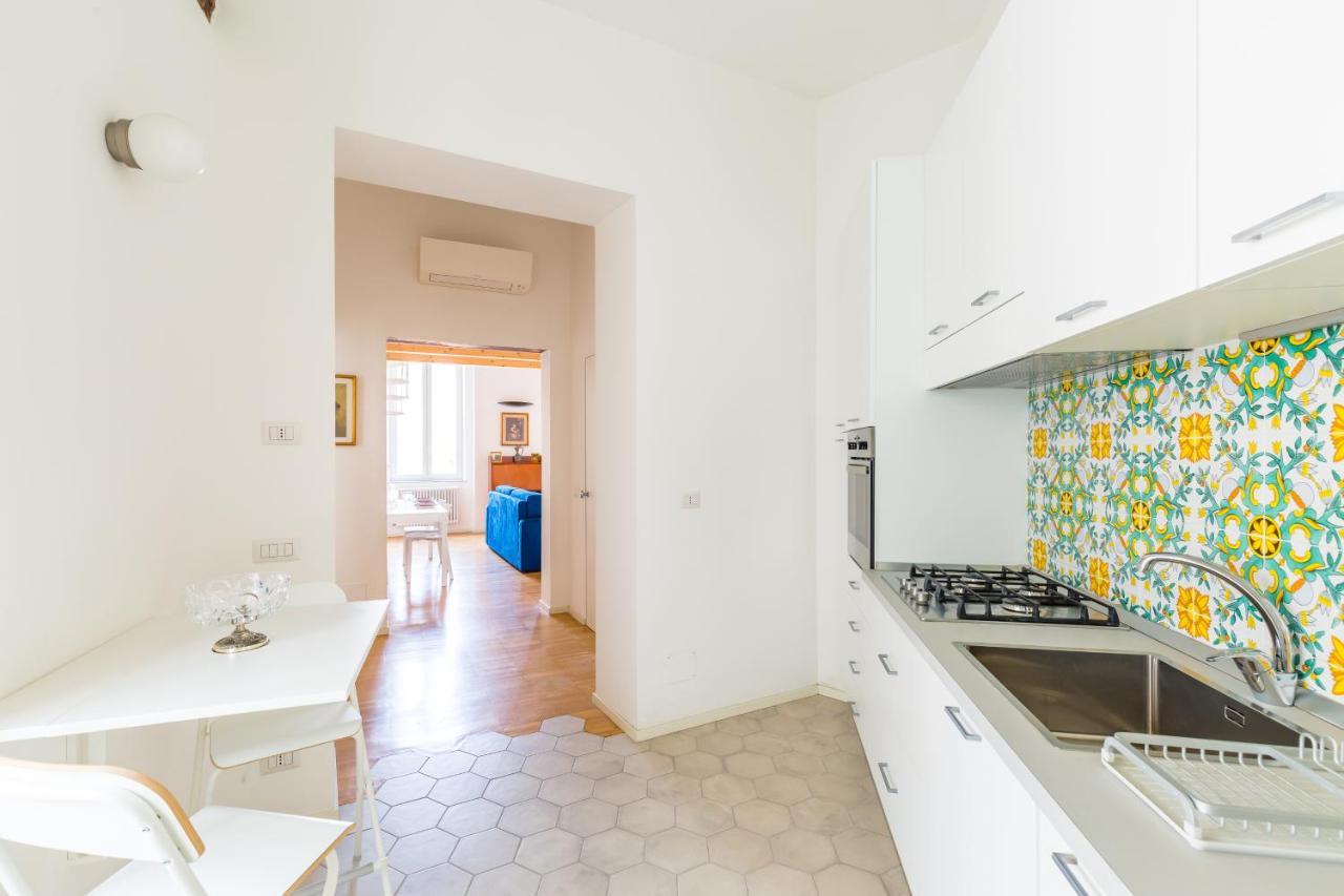 Nova Stylish House In Center By Napoliapartments Exteriér fotografie